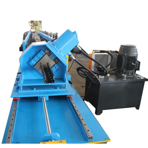 Montants de support de palette/petit pain droit de support formant la machine