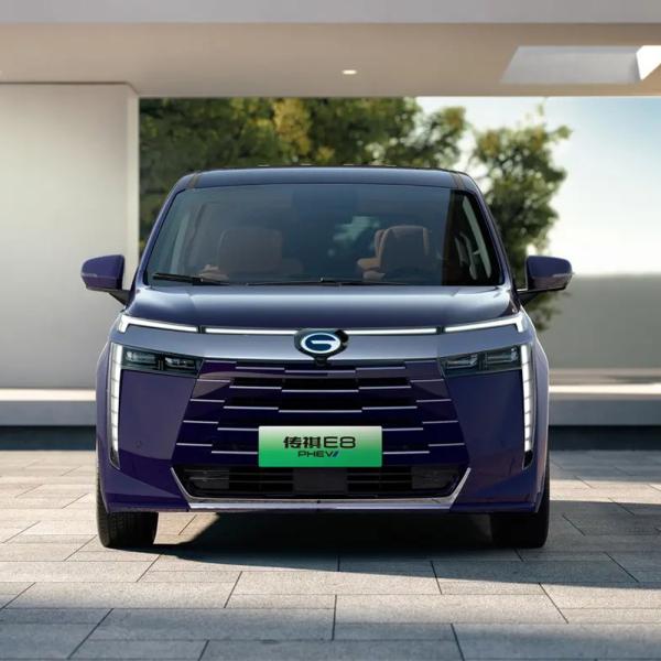 Front Wheel Drive 2.0L 140hp L4 Trumpchi E8 2024 Model Lunar Year Edition Plug-In Hybrid Electric Vehicle for Your Budget
