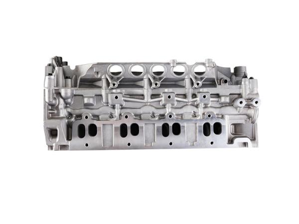 CYLINDER HEAD For M9R610/M9R615/M9R786- 908526 AMC - 110417248R, 4400855, 4420422