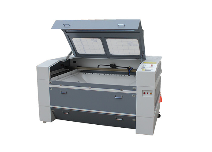 Лазер CNC трубки 1.5kw нержавеющей стали подвергает управление механической обработке резцов DSP MDF