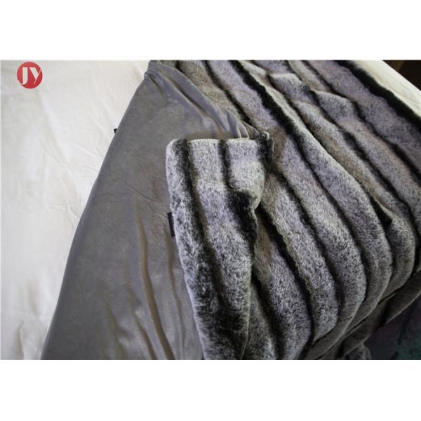 Anti - Winkle Animal faux Fur Throw Blankets Custom Black discharge White stripes With customized Logo