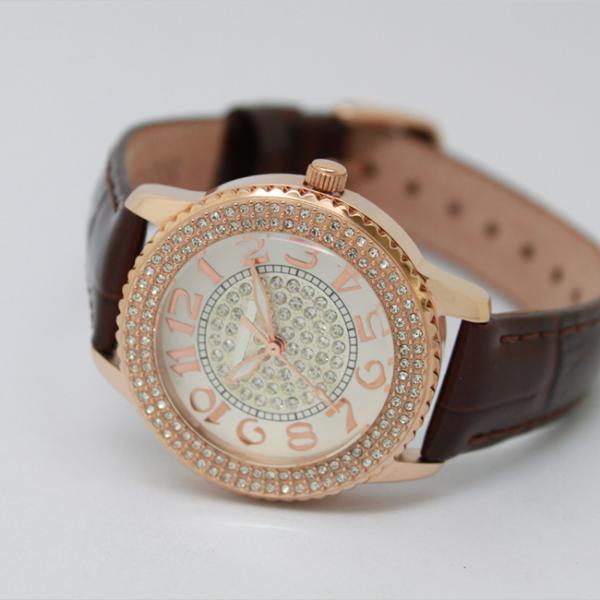 Jewelry Round Case Stainless Steel Bracelet Watches For Women , Steel Strap Watch