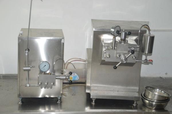 1.5 KW Homogeneizador de laboratório para a indústria láctea Produção em pequena escala 755*520*935mm