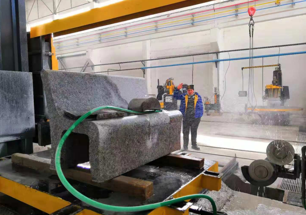 5-осевая CNC бриллиантовая дротовая пила для 3D-форм
