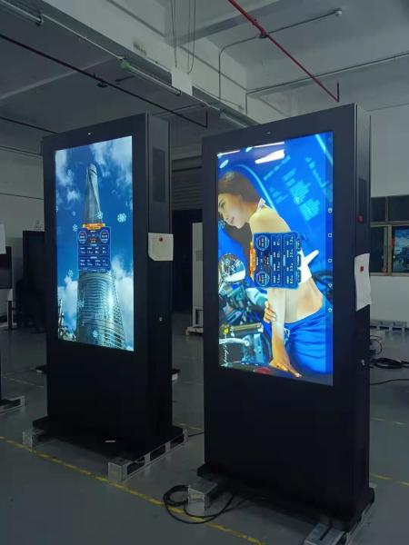 Floor Standing LCD Digital Signage Display Outdoor Vertical Advertising Display 2500Cd/m2