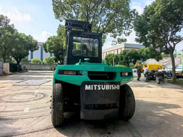 MITSUBISHI used Heavy Equipment Diesel Forklift 15 Ton With Engine Secondhand Forklift Lifting Truck