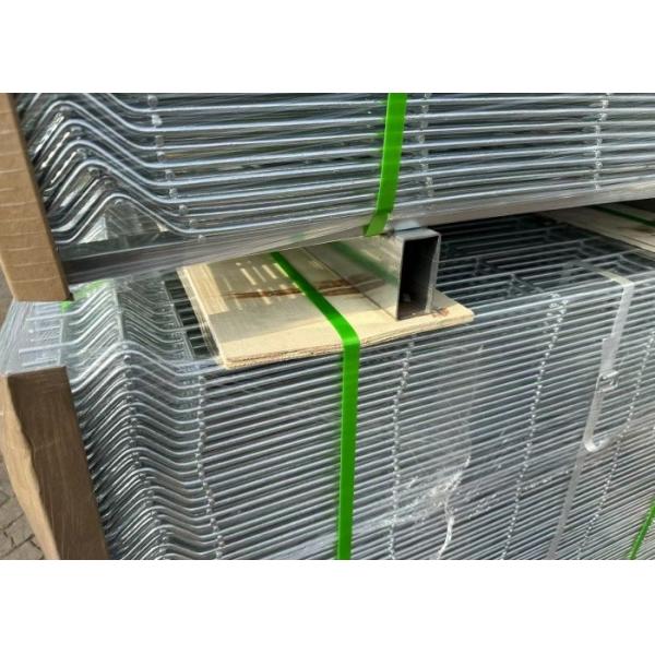 Galvanized Steel Triangle Fence Panel Anti-Cut Security Mesh
