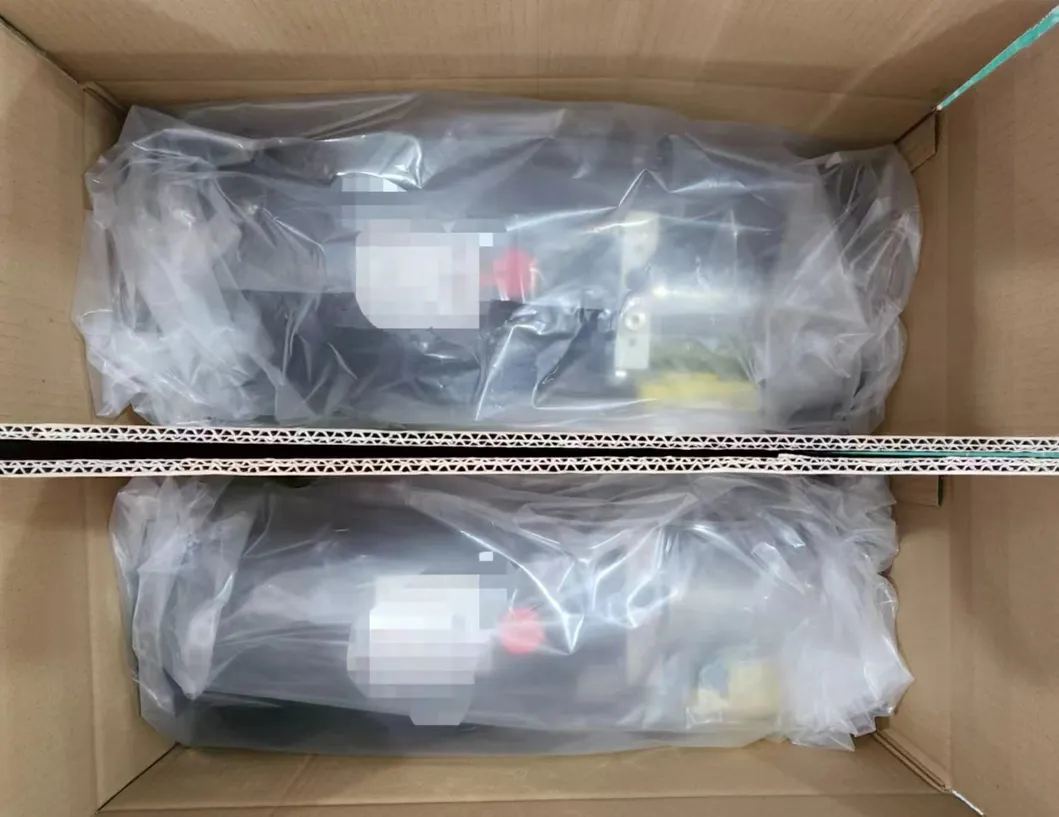 Adjustable Scissor Lift Table for Easy Access to Vehicles and Warehouses