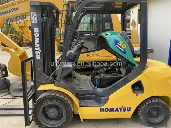 Japan Made Komatsu Forklift FD30 Diesel Electronic and Manual Used 3T 2ton 3ton 5ton