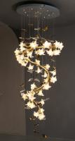 Lumières pendantes de lustre de fleur en verre avec la lampe accrochante d'escalier en céramique de cuivre