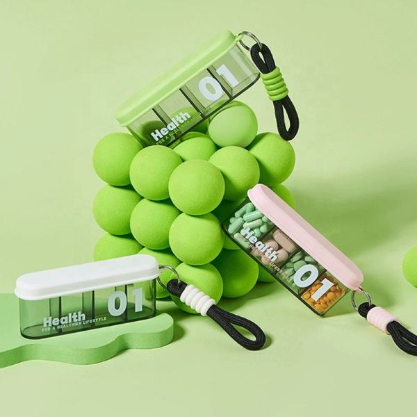 Wholesale Mini Portable Weekly 7-Day Child-Resistant Food Grade PP Durable Easy-to-Carry Travel Tablet & Pill Organizer