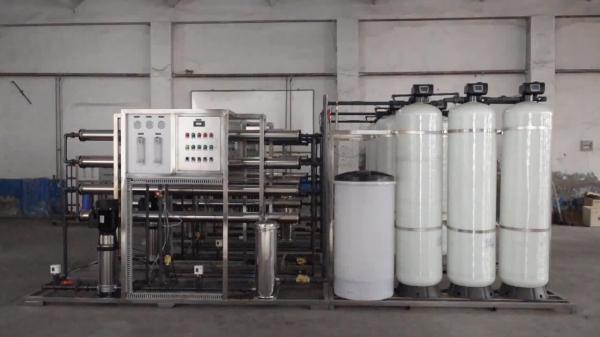 Abastecimento de água comercial do Ro, design compacto de aço inoxidável do purificador da água do Ro do tanque