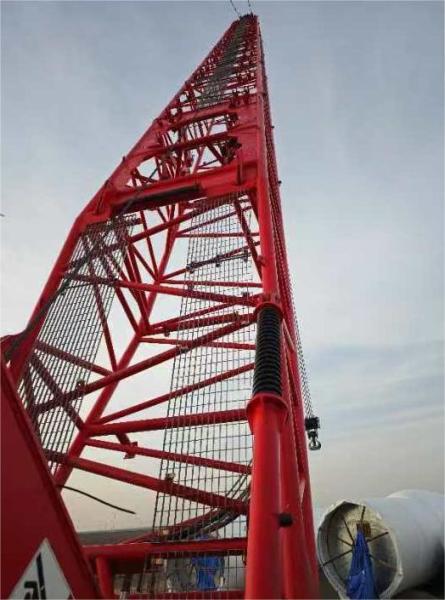 Grue sur chenilles SANY SCC3200A-8 d'occasion de 2023 avec une flèche de 62 mètres, un contrepoids de 170 tonnes, 411 heures de fonctionnement et en excellent état de marche.
