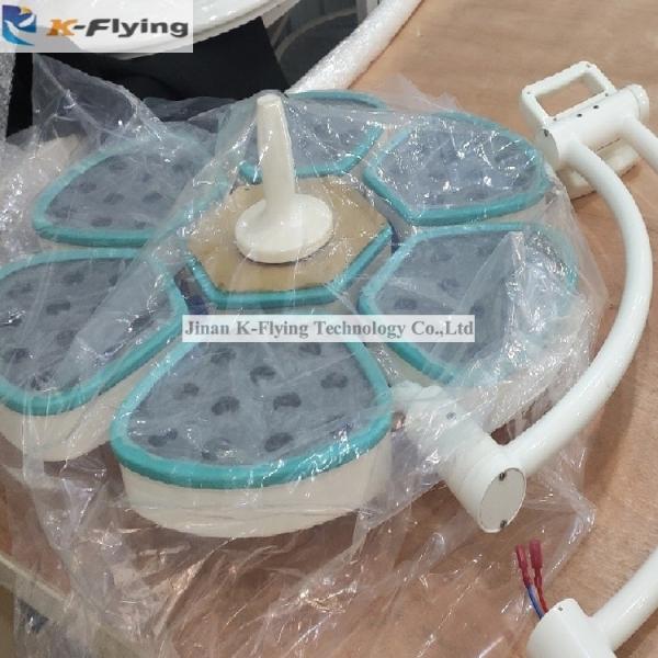 El pétalo del hospital formó el solo funcionamiento de funcionamiento Shadowless quirúrgico de la cabeza LED de la lámpara