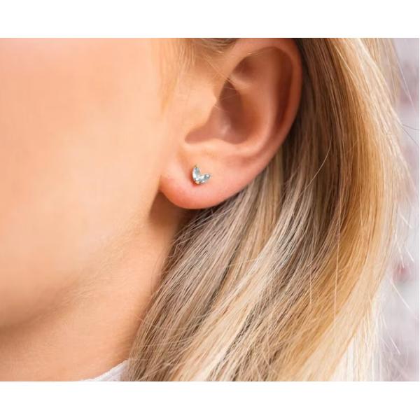 925 Sterling Silver Jewelry en gros Minimaliste Petit 925 Sterling Silver Zircon Stud Boucles d'oreilles ornées Boucles d'oreilles pour femmes