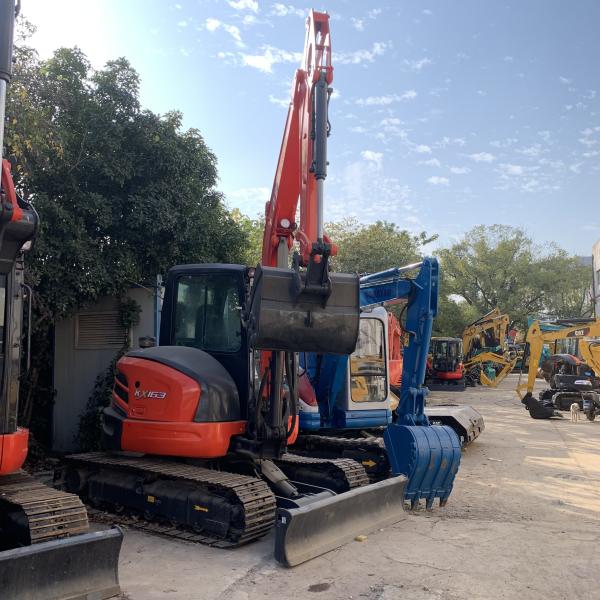 Excavateur mini Kubota KX163 original avec soupape hydraulique originale et en bon état