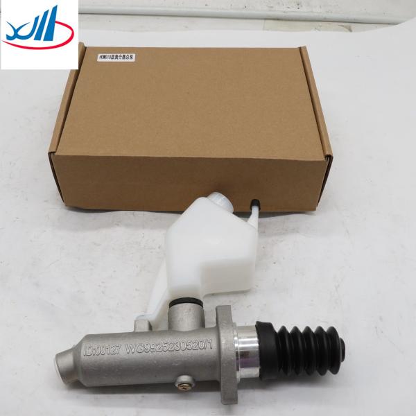 A7 T7H Sinotruk Howo Parts Clutch Master Cylinder Clutch Master Pump WG9925230520/1