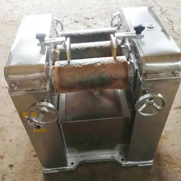 SUS304L машина мельницы 3 кренов смешивая машины порошка 1000 kg/h сухая эффективная