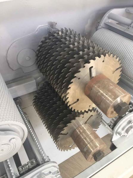 Two Shaft Multiple Blade Rip circular Saw with water cooling blade for wood panel cutting