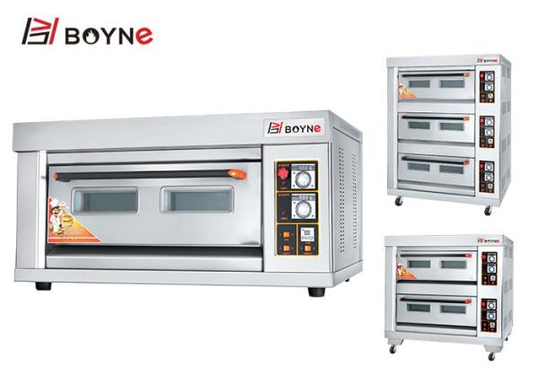 As bandejas dobro da plataforma quatro intoxicam a loja de alimento comercial de Oven Bread Shop Bakery Kitchen