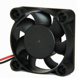 Small Size 24V Heat Resistant Fan Industrial Cooling Fans For Pc Air Cooler