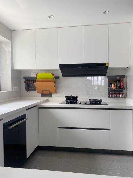 Modern Kitchen Cabinets with Quartz Granite Marble Countertops