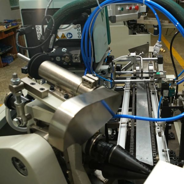 High Efficiency Aluminum Foil Paper Ice Cream Cone Sleeve Machine with 250 PCS/Min Production Speed