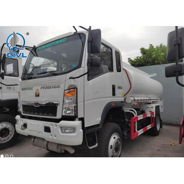 4m3 4x2 Light Fuel Truck 116hp Engine 4tons Oil Tanker Truck