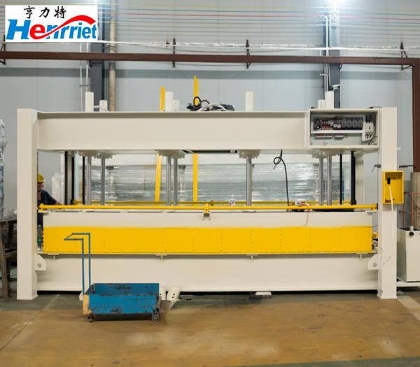 4 Layer Hot Press Machine 160T Plywood Hot Pressing Machine Automatic