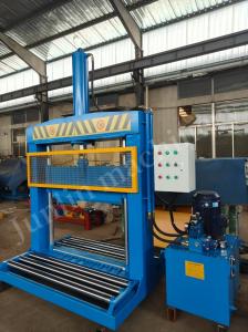 Machine de découpe de caoutchouc entièrement automatique, coupeuse verticale de