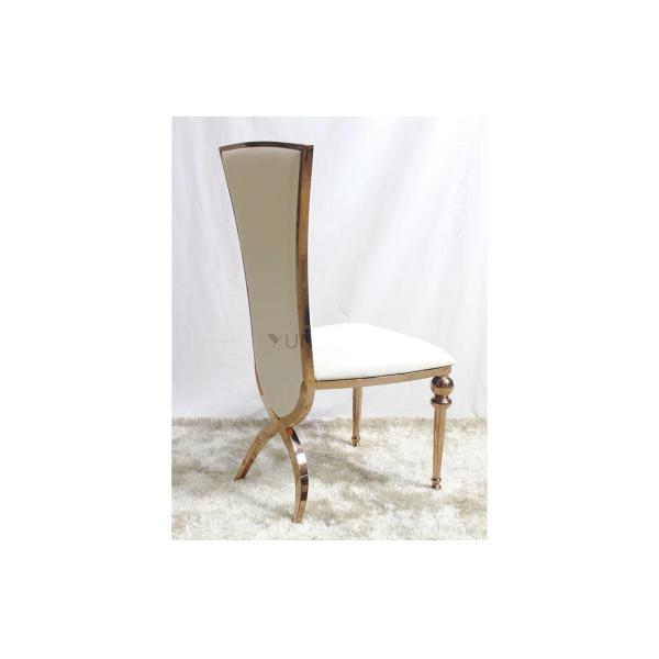 Большие роскошные стулья свадьбы для жениха и невеста предводительствуют перекрестные задние ноги