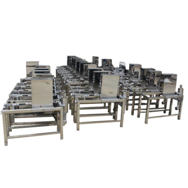 Beautiful Decorative Flaming Water Fountain IP68 273×273×800 Mm Custom Design