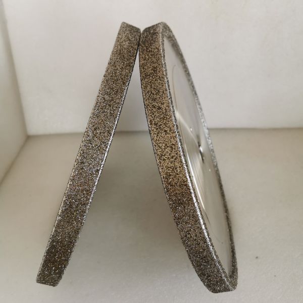 Diámetro 355mm GritD20/25 Electroplacado rueda de diamante negro para moler hierro fundido