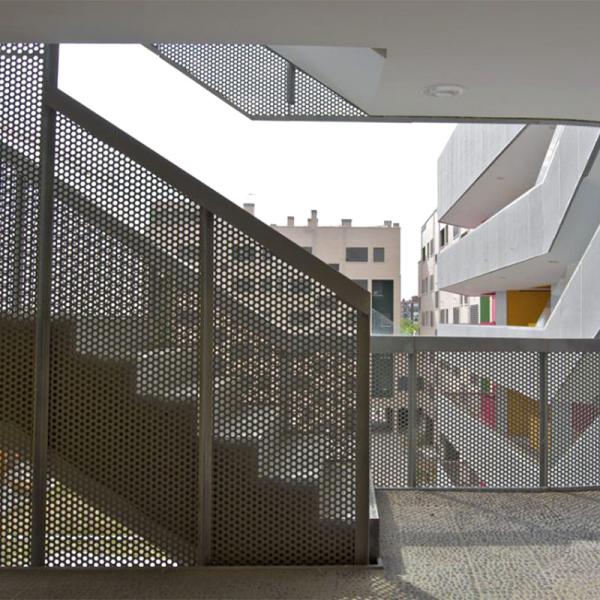 Folha de metal perfurada Vários arranjos de buracos Aço inoxidável Alumínio galvanizado Certificado ISO