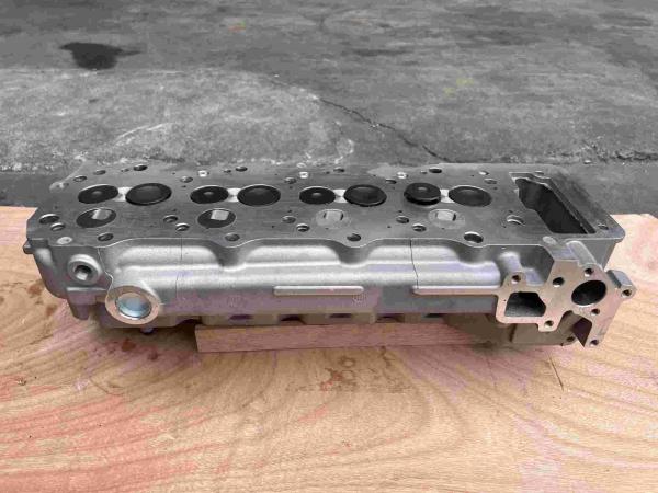 ME202620 Mitsubishi Cylinder Head 4m40 Aluminum Cylinder Head