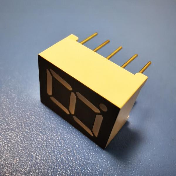 Affichage à LED rouge super brillant à cathode commune à un chiffre 0,39 pouces 7 segments pour le tableau de bord