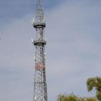Galvanizado dobre a torre de aço de 4 telecomunicações 36m/S tubulares dos pés autossuficientes