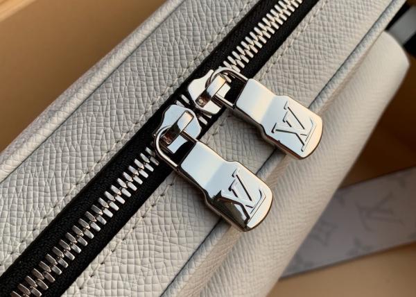 Black Square Taiga Leather Message Luxury Cross Body Bag Single Shoulder