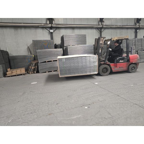 Stack Lock Plant Transform Welded Gabion Wall Baskets Into Sculptural Green Barriers