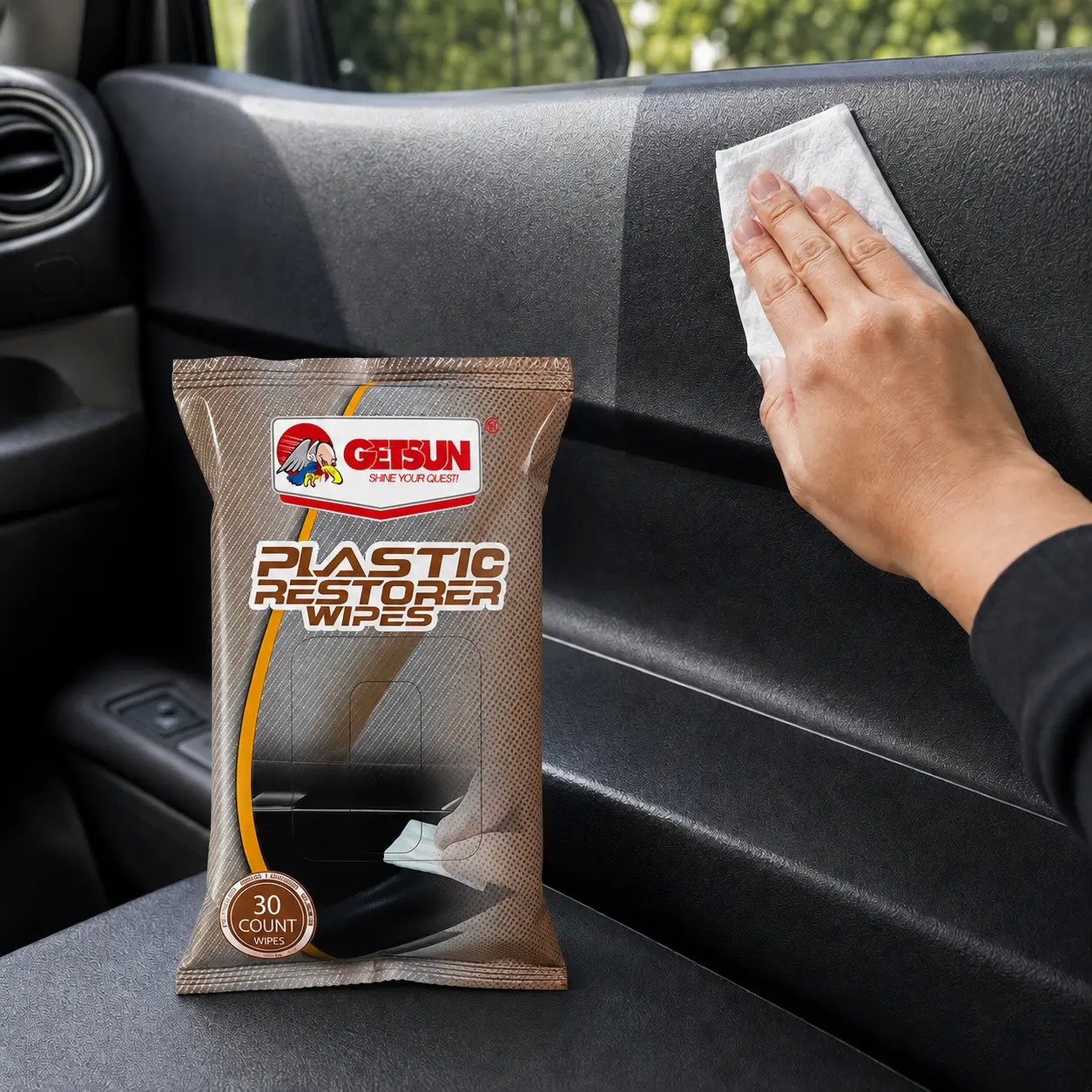 30-Count Plastic Trim Restorer Wipes for Exterior Car Care
