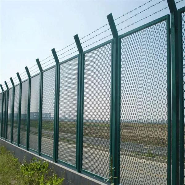 Sale Diamond Hole Shape Expanded Metal Mesh Fence Easily Assembled with SWD 2.5-100mm