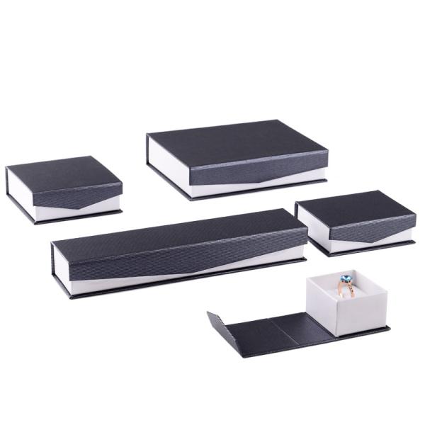 Flip Cardboard Jewelry Paper Boxes Necklace Packaging Magnetic Closure Gift Box