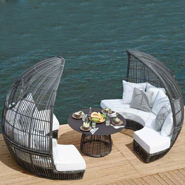 Water Proof Cushion Outdoor Seaside Wicker Sun Bed with Rust-Resistant Aluminum Frame