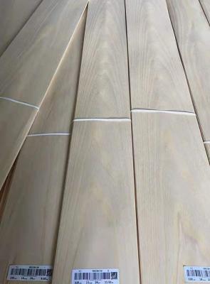 O comprimento branco do MDF Ash Wood Veneer Flat Cut 120cm aplica-se ao revestimento