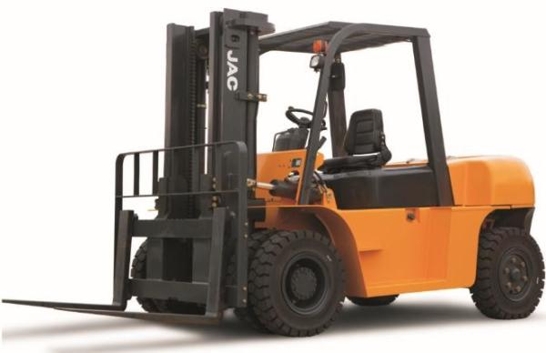 7 Ton Diesel Forklift Truck Large Loading Capacity Small Turning Radius CE Certificated