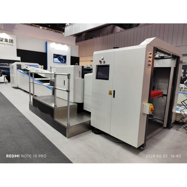 A2 Sheetfed UV Spot Varnish Coating Machine