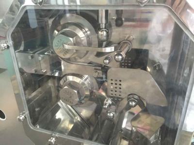 Roller Compactor Dry Powder Granulator Machine SS 304 Material