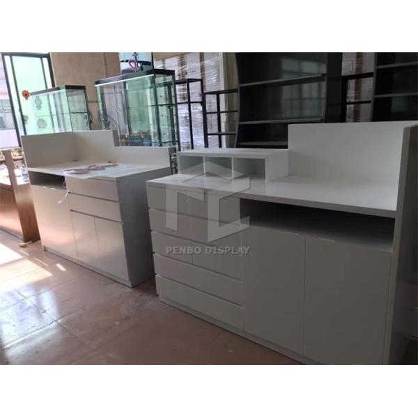 exhibición bloqueable de cristal de Vitrine de la joyería del pedestal T5 LED de la joyería de 500*500m m