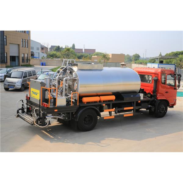 6000L Road Construction Paver Machine / Flat Head 4×2 Rear Drive Asphalt Sprayer Equipment