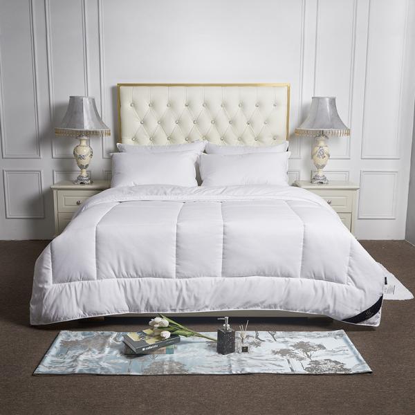 Home All Season Duvet Inner Three - Dimensional Quilt Hotel Customized Logo